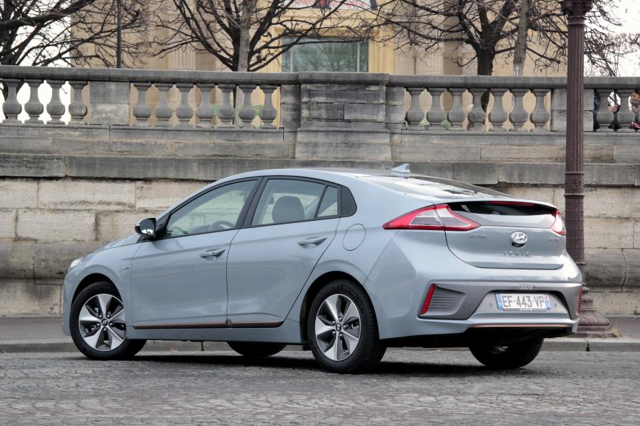  Hyundai IONIQ electric 2016 года  (WW) (фото 38 из 41)
